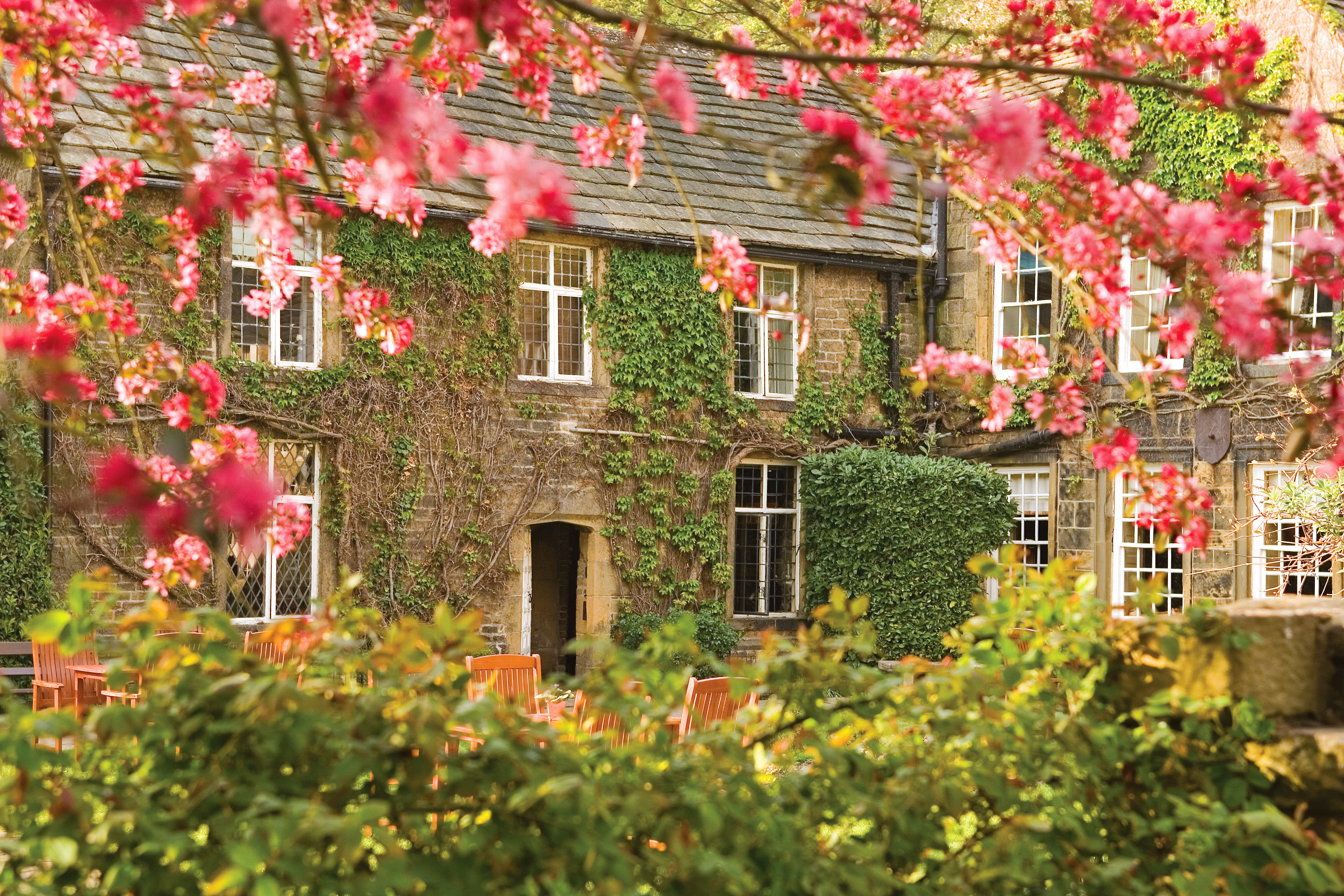 Whitley Hall Hotel 42/45