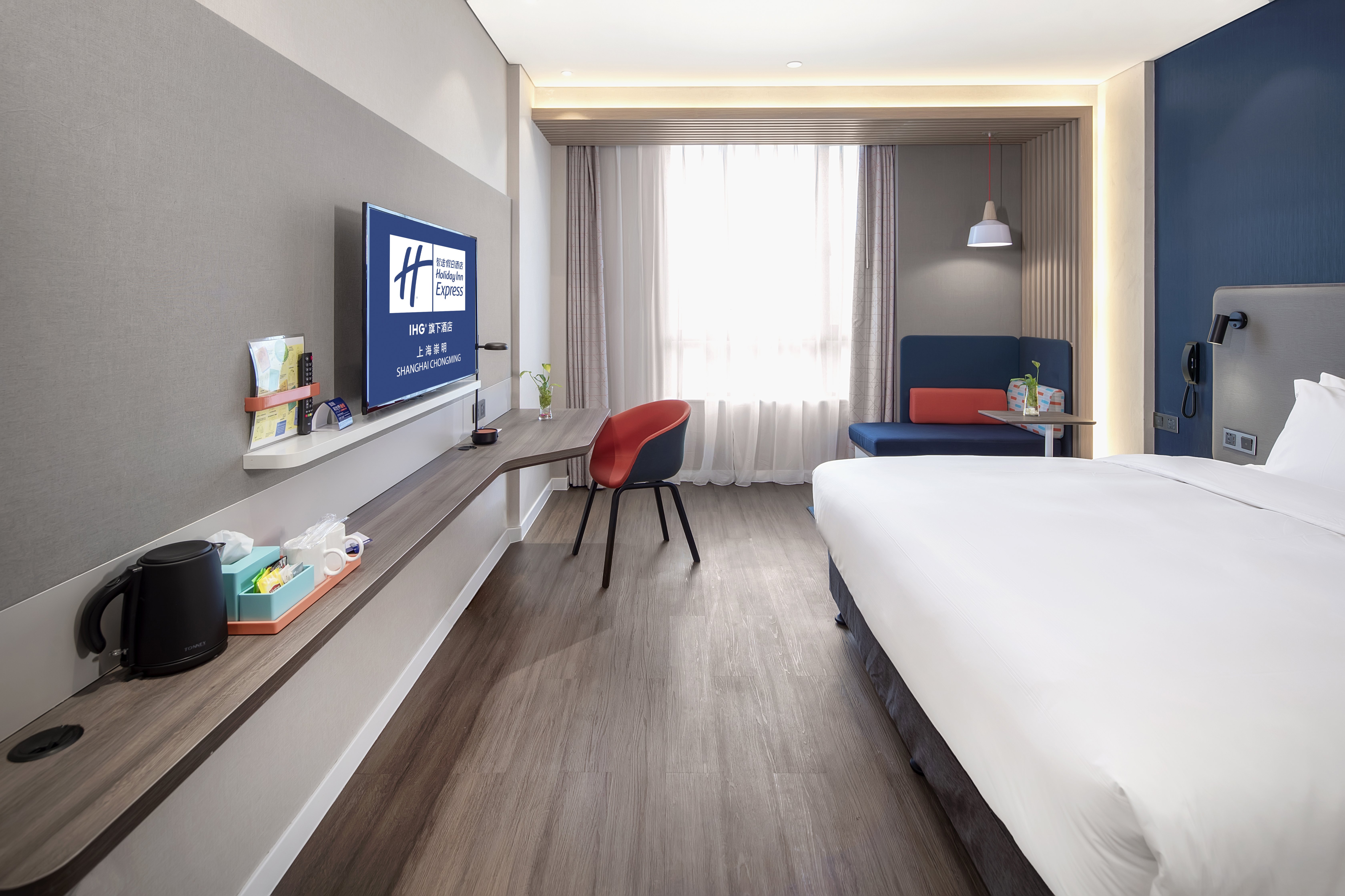 STANDARD, KING BED