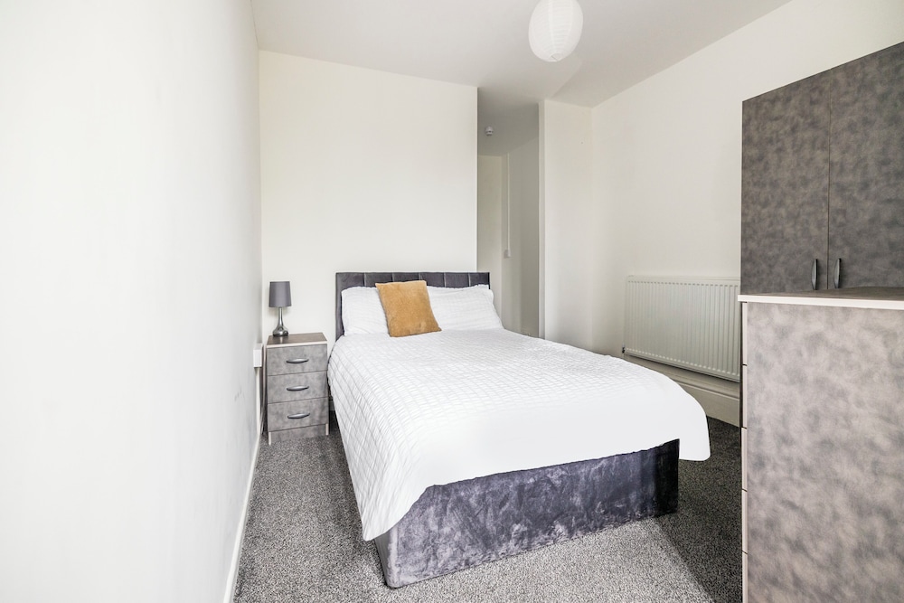 OYO A Better Night Hotel Limited 23/50