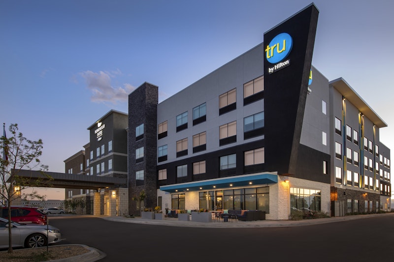 Tru By Hilton Denver Airport Tower Road 1/26