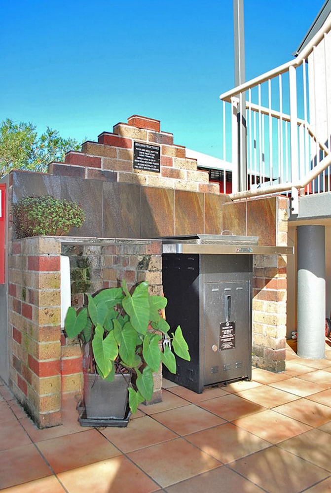 Byron Central Apartments 4/67