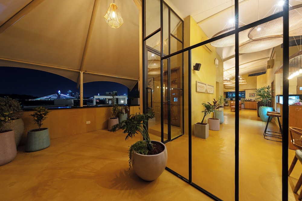 Serenity Inn La Serene 36/56