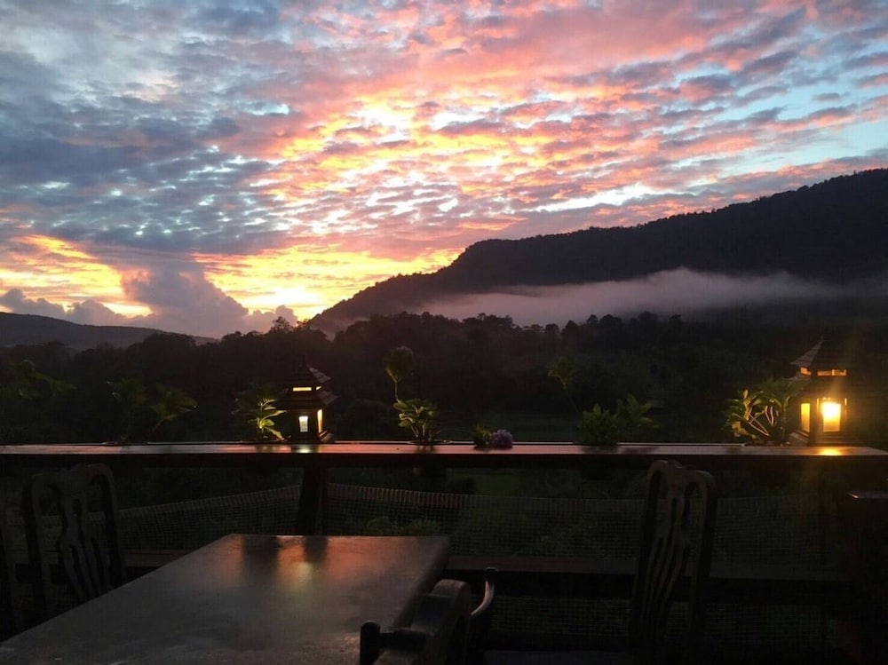 Phurua Bussaba Resort & Spa 63/67