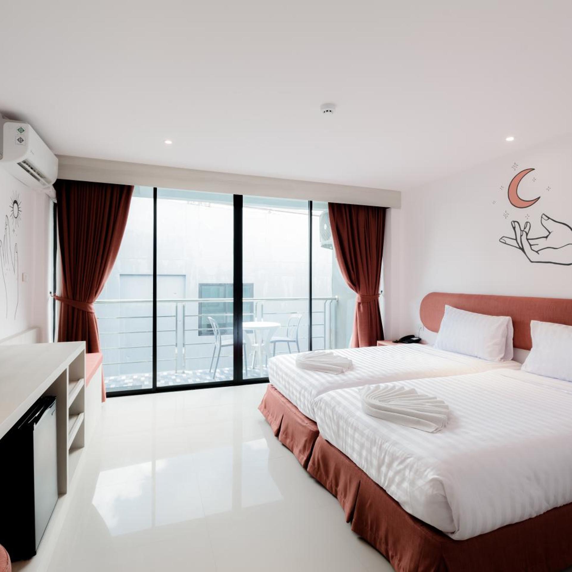Moon Budget Hotel 23/37