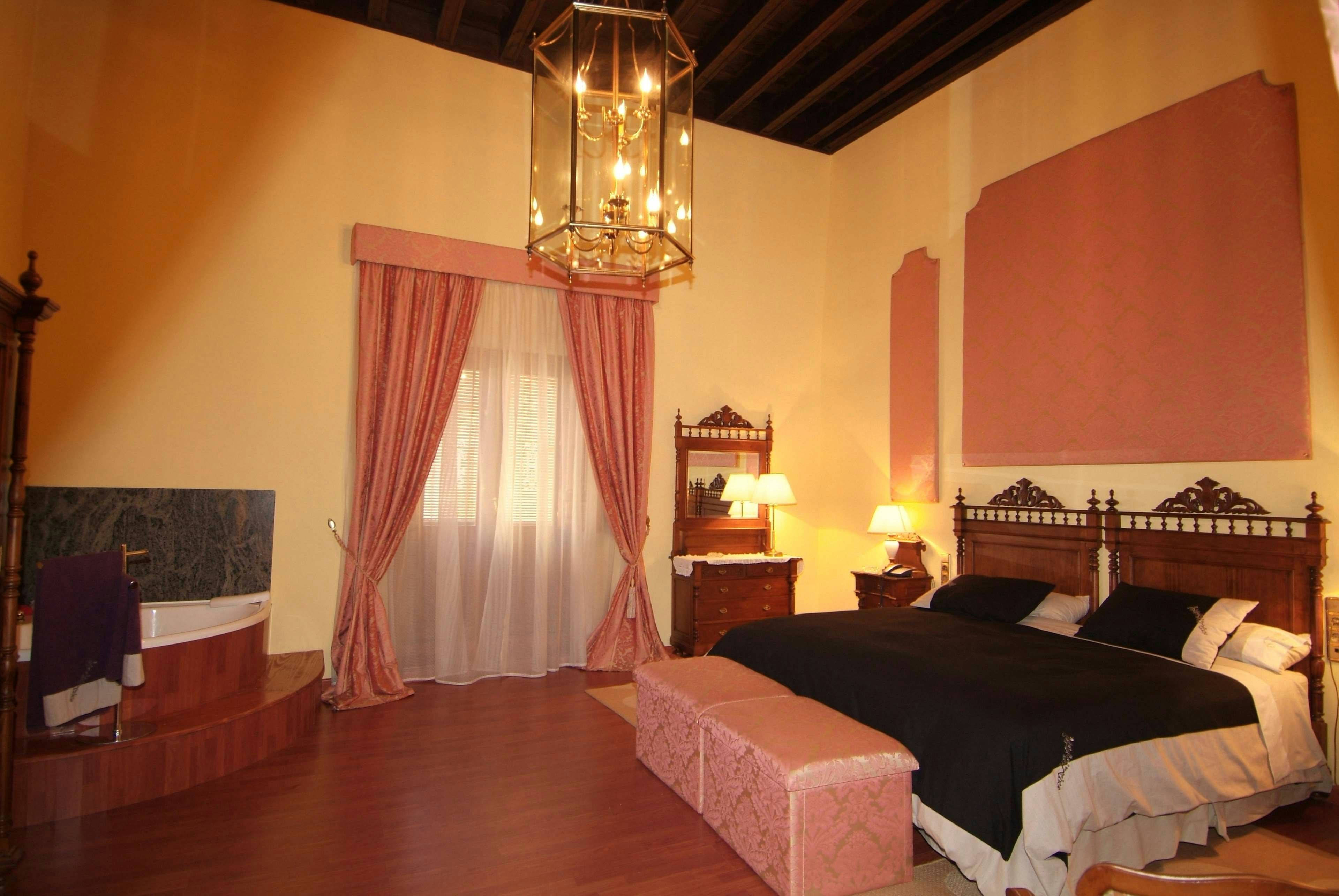 Hotel Palacio de Onate 2/10