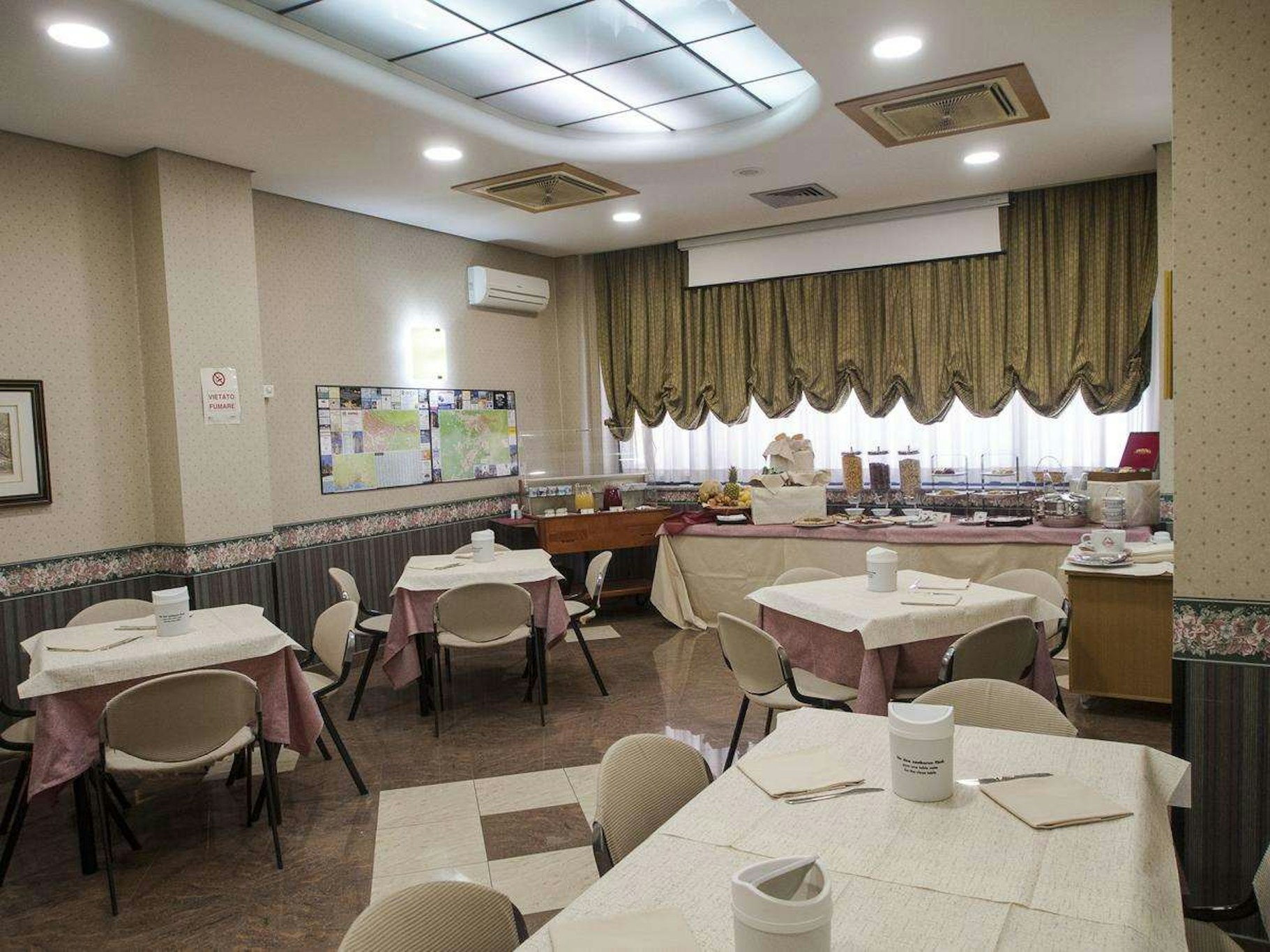 Hotel Kroma 17/30