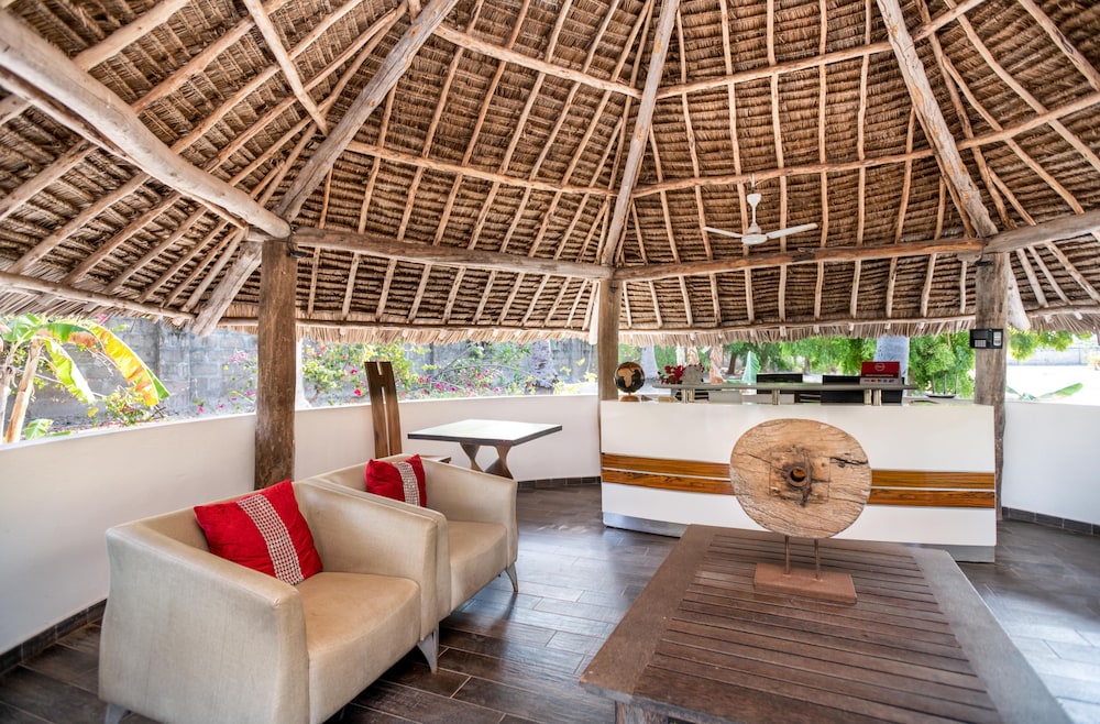 Blue Moon Resort 2/50
