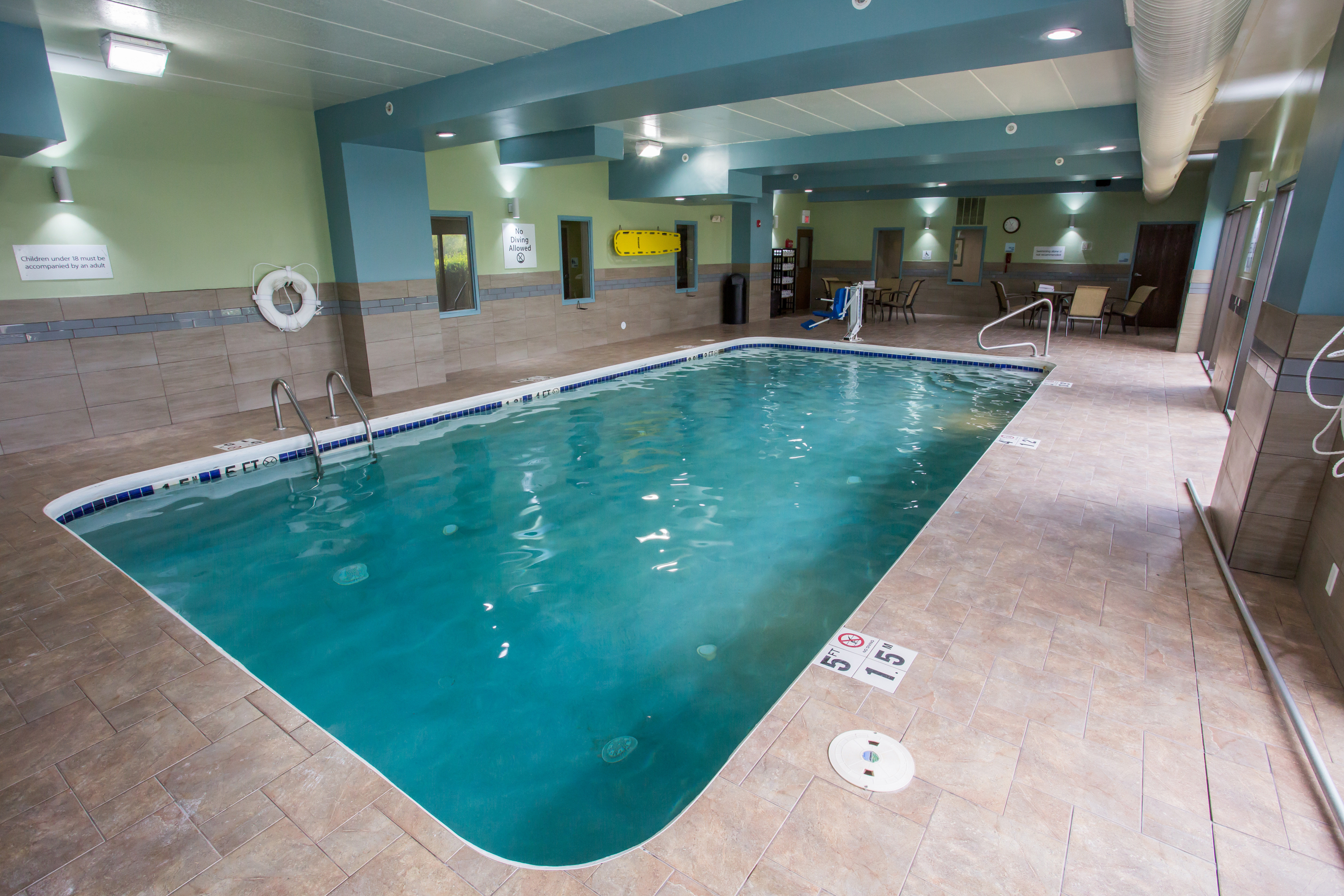 HOLIDAY INN EXPRESS WILMINGTON 48/48
