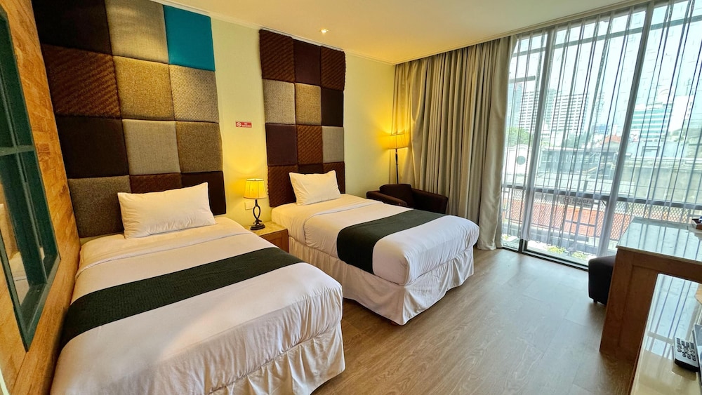 CHARA HOTEL BANDUNG 7/29