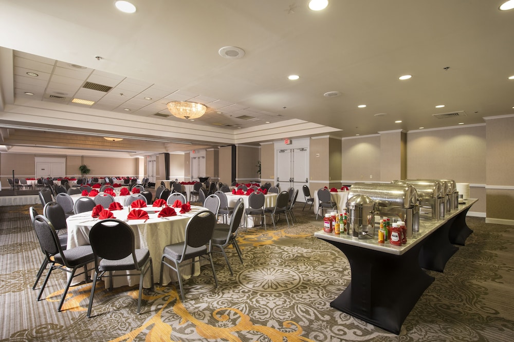 Embassy Suites by Hilton Newark Wilmington South 39/50