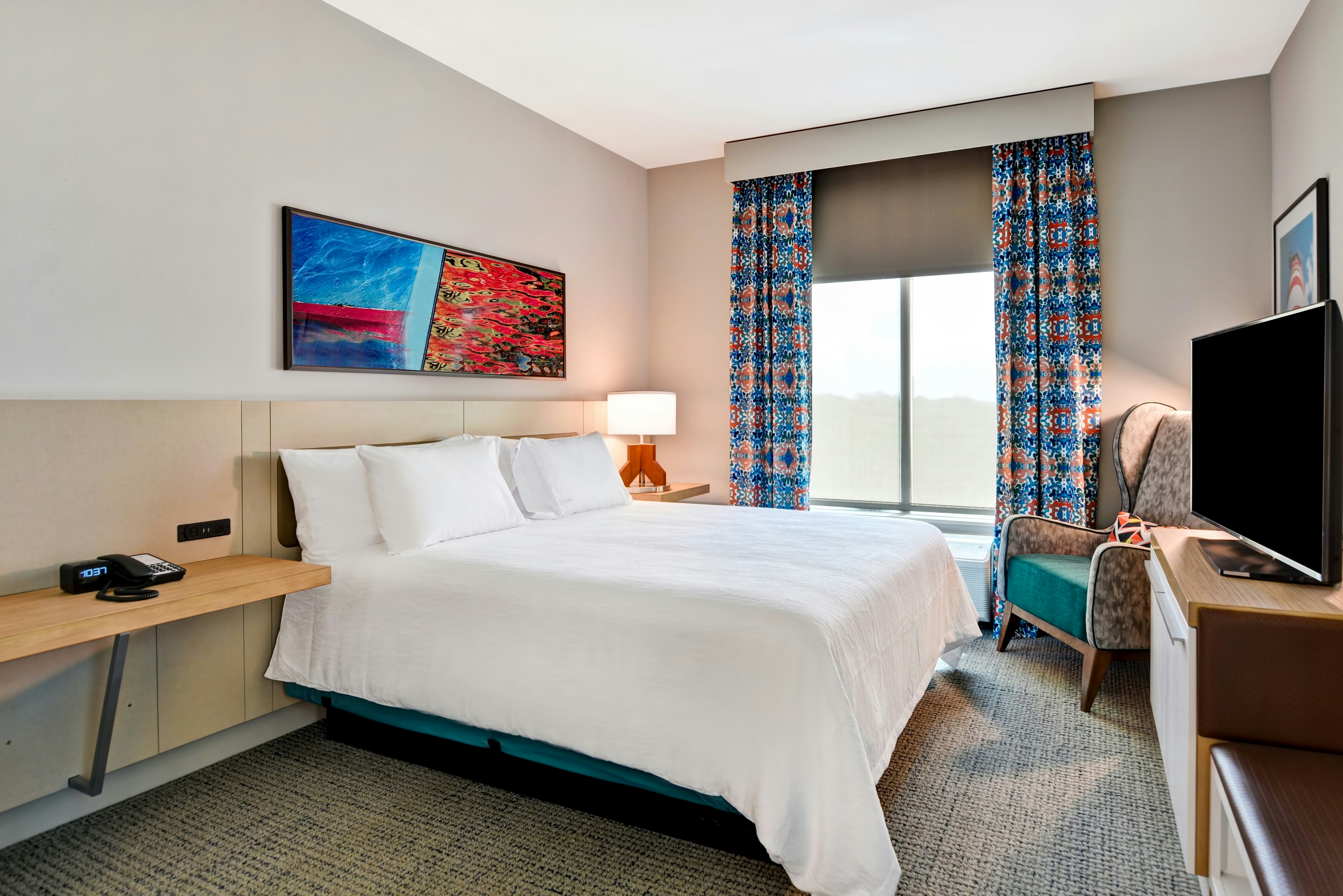 1 BEDROOM, SUITE, KING BED, GULF VIEW