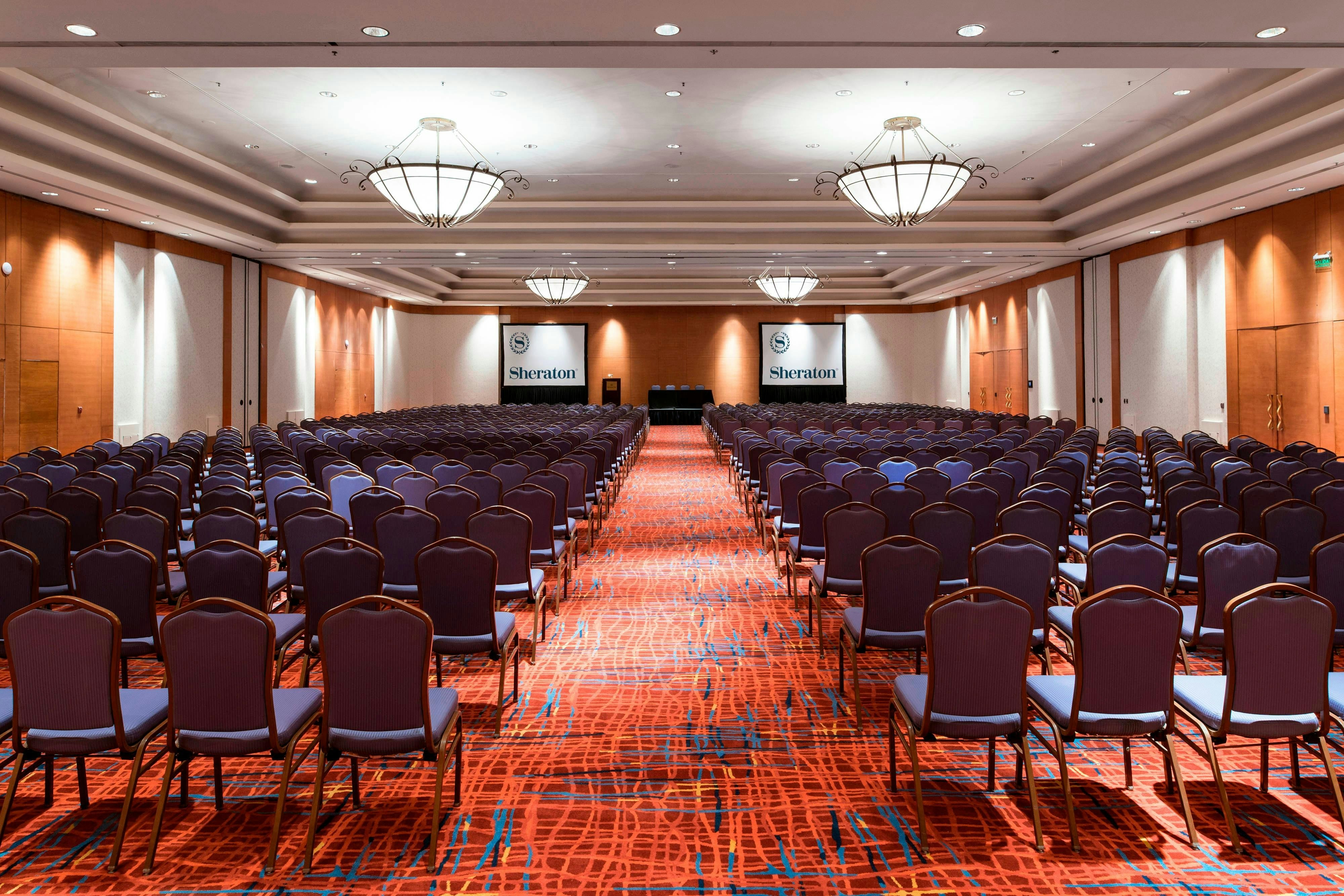 Sheraton Pilar Hotel and Convention Center 25/32