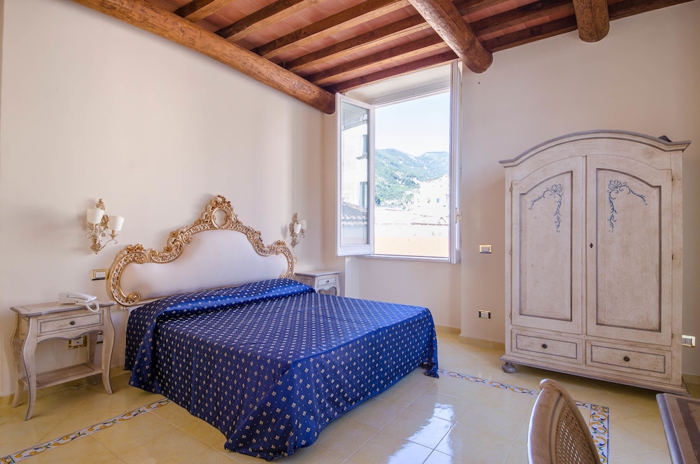 Villa Isabella 9/40