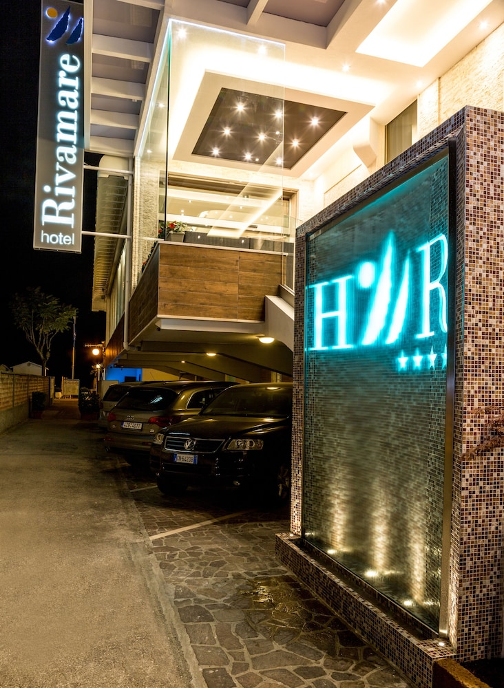 Hotel Rivamare 12/73