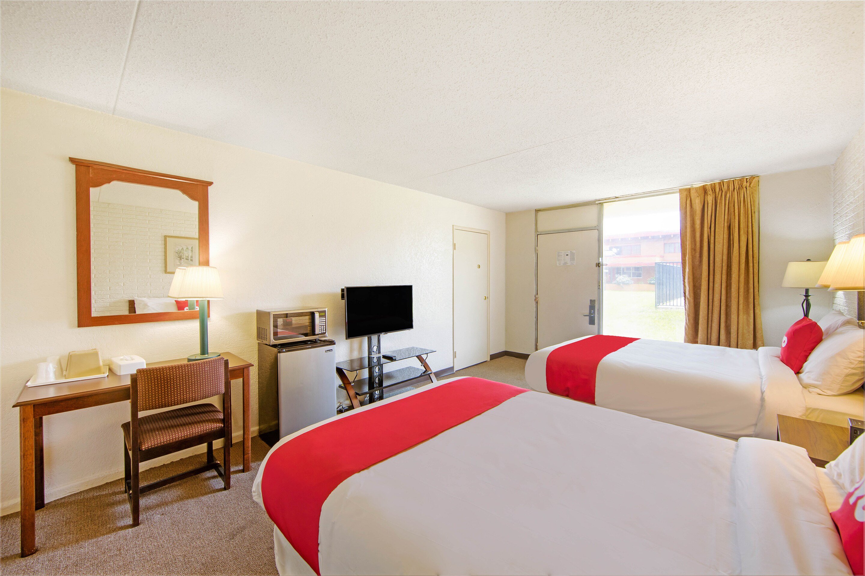 2 Queen Bed