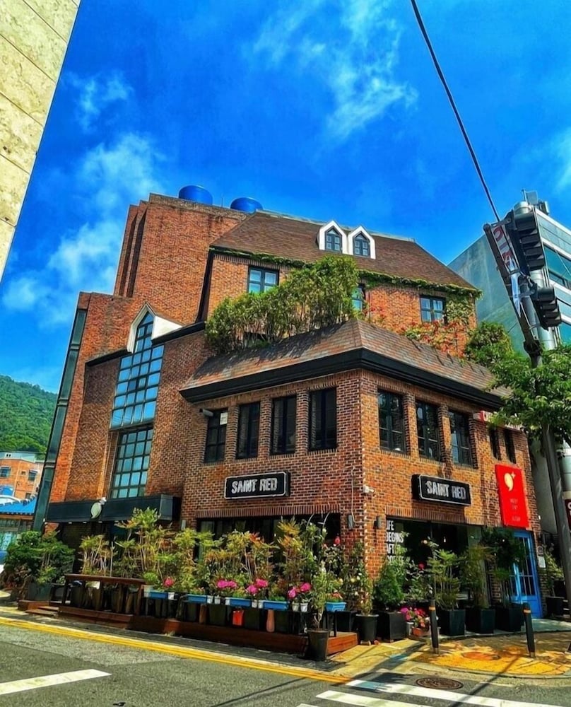 Comma Plus Guest House - Hostel 5/30