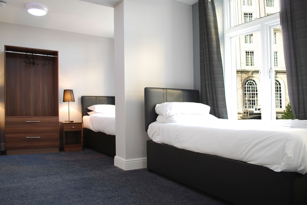 The Liverpool Inn Hotel 20/45