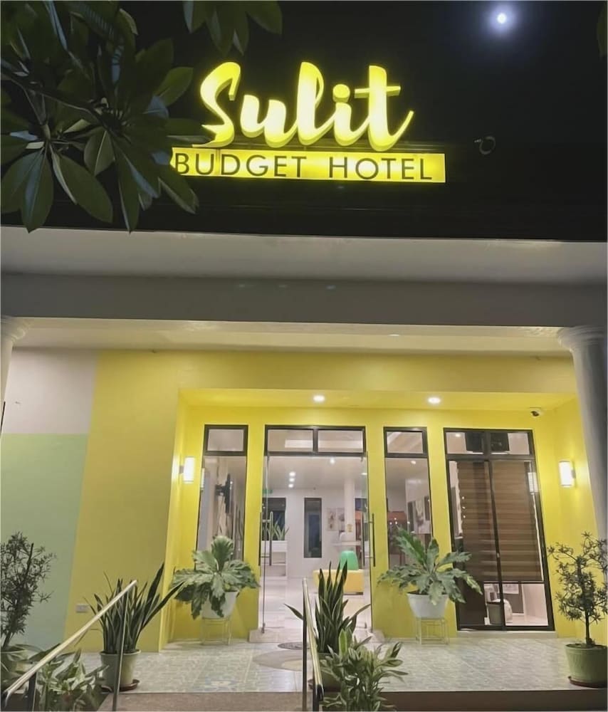 Sulit Budget Hotel 1/24