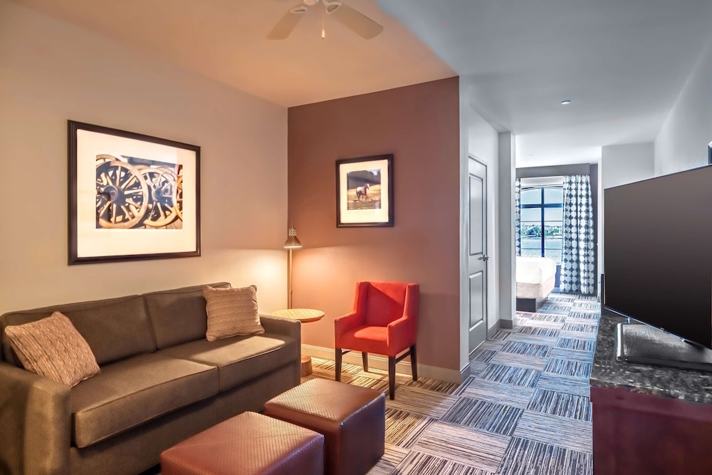 Hilton Garden Inn Granbury 34/64