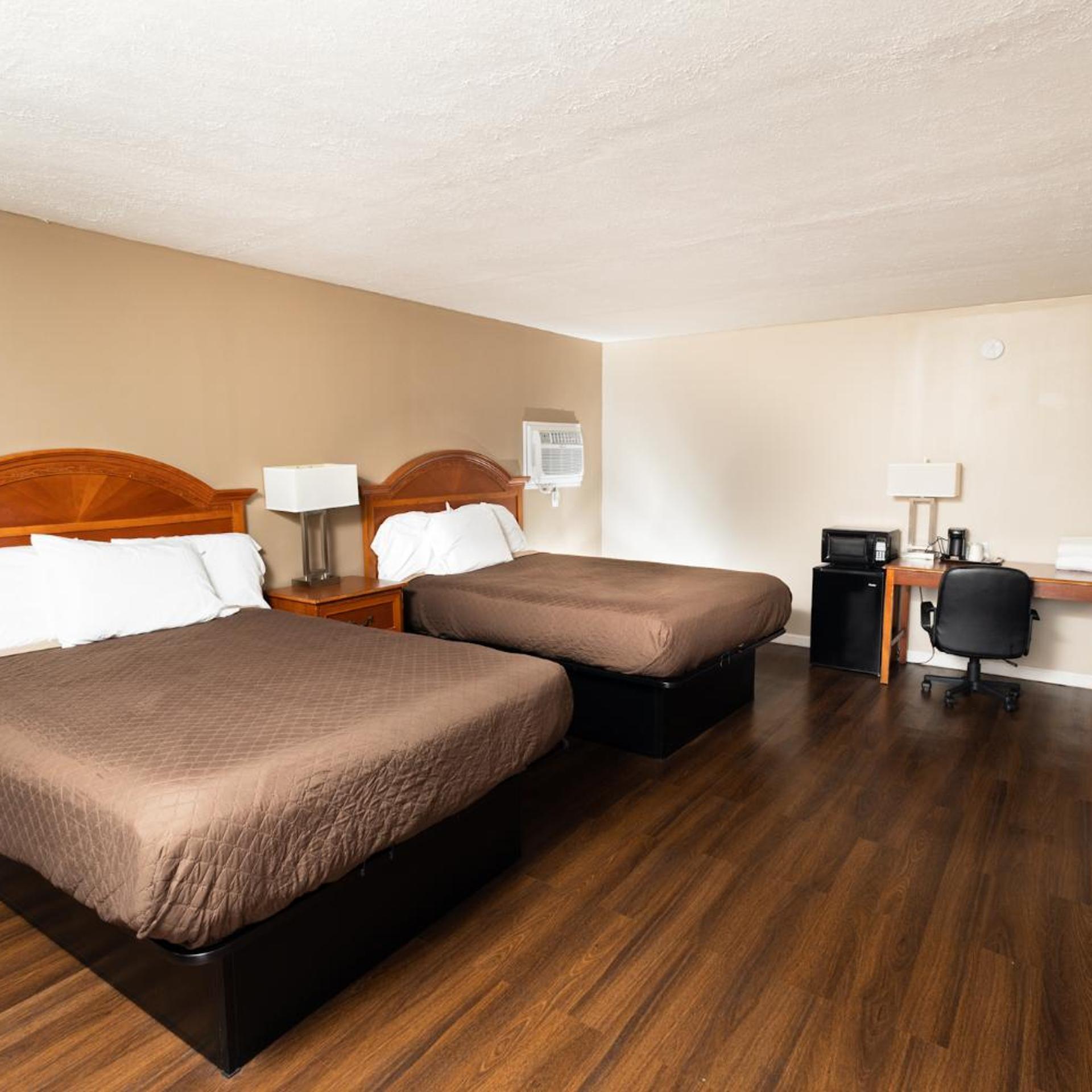 Oxford Inn 2/8