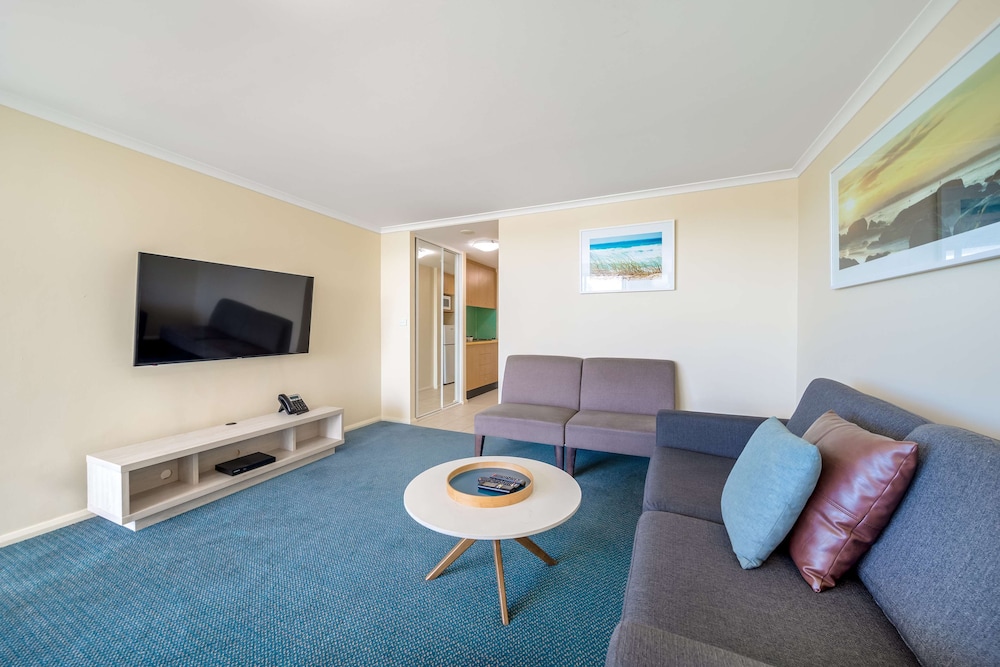 Oaks the Entrance Waterfront Suites 41/71