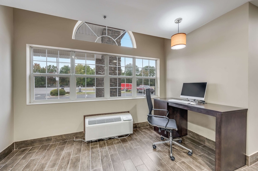 Sleep Inn & Suites Decatur West 34/41