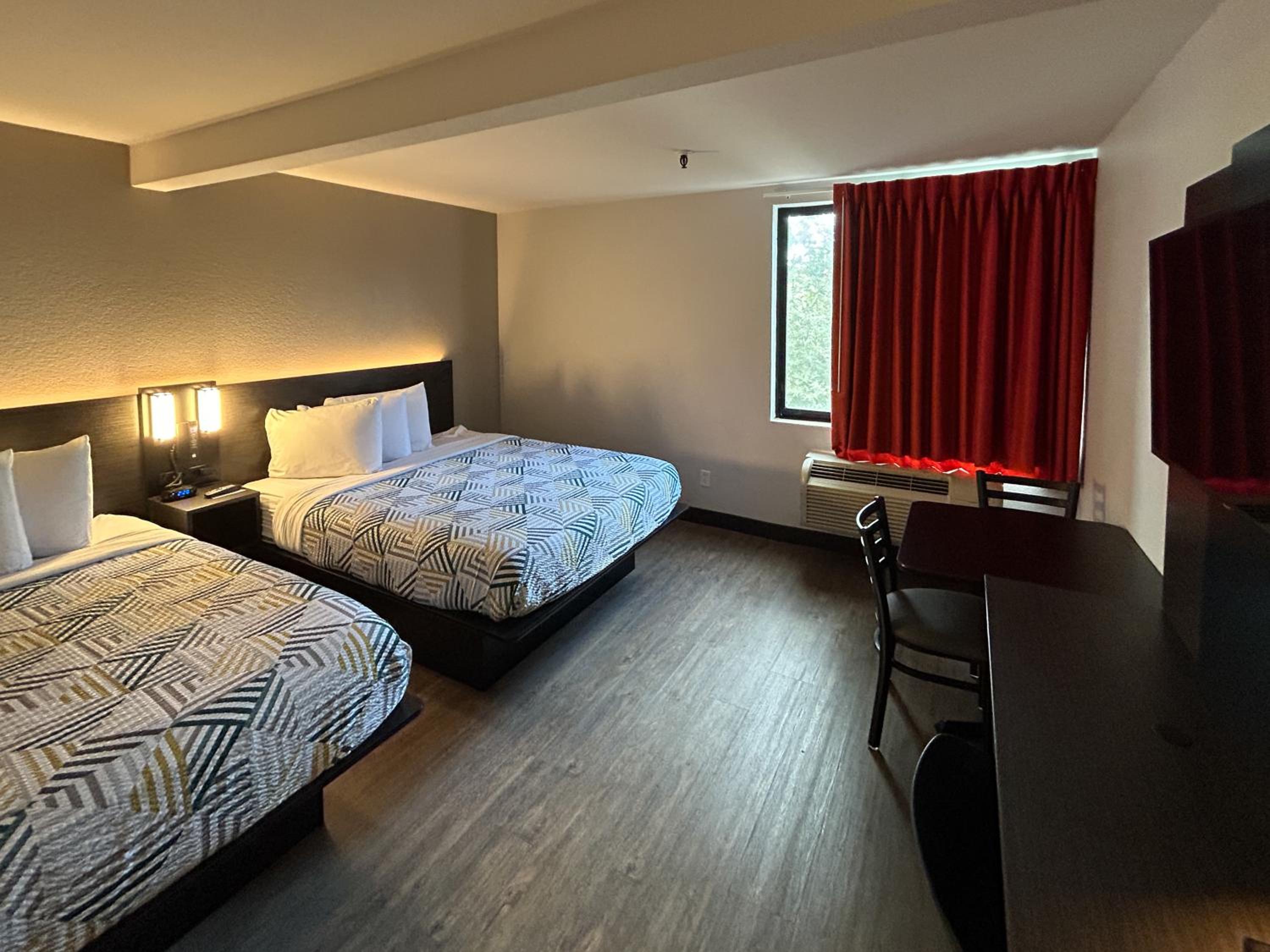 Room, 2 Queen Beds