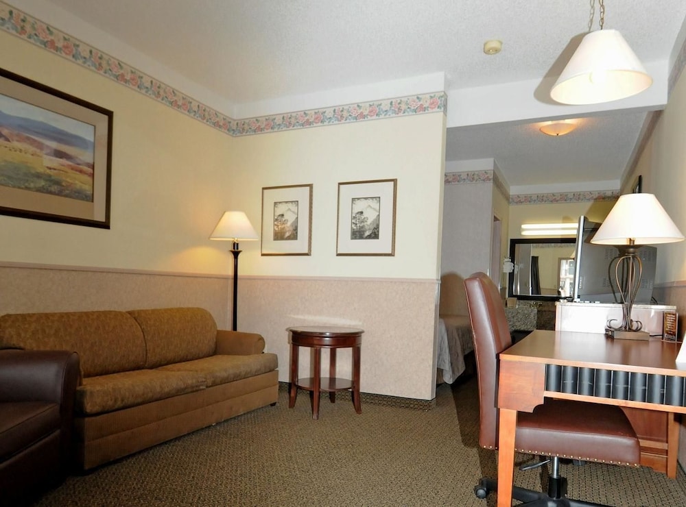 Silver Spruce Inn 25/50