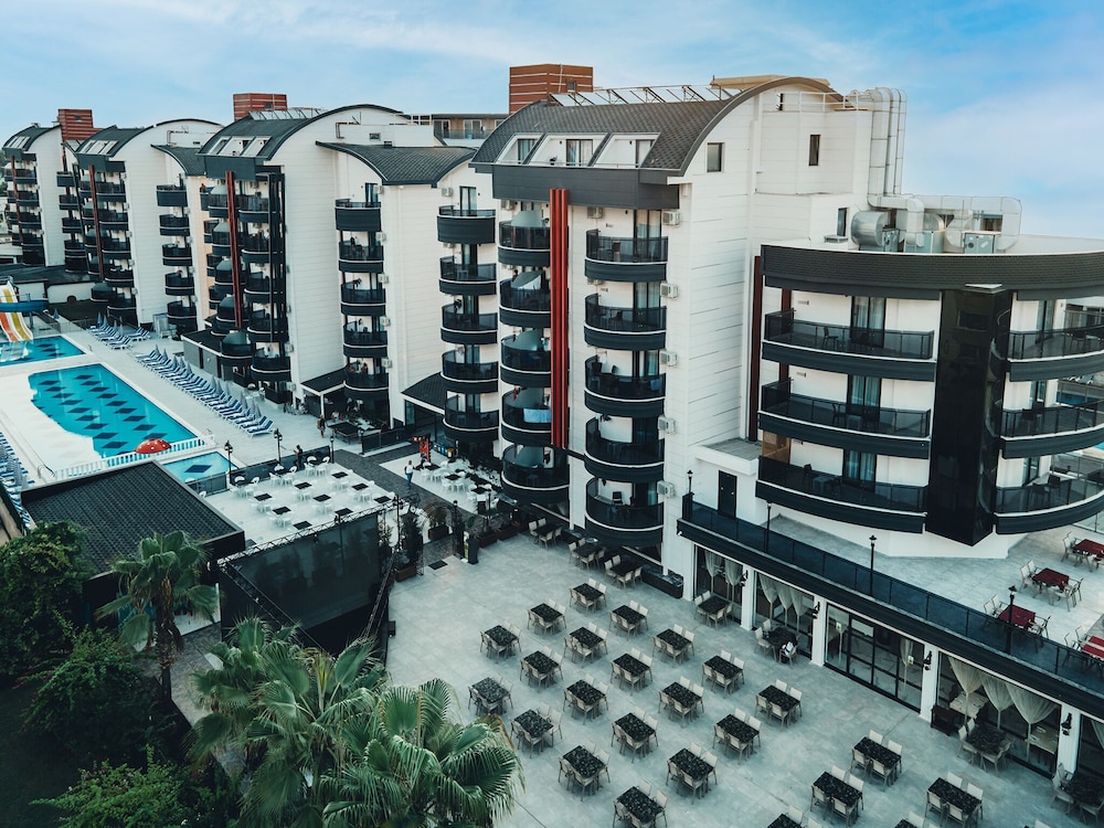 Grand Uysal Beach and Spa Hotel 8/50