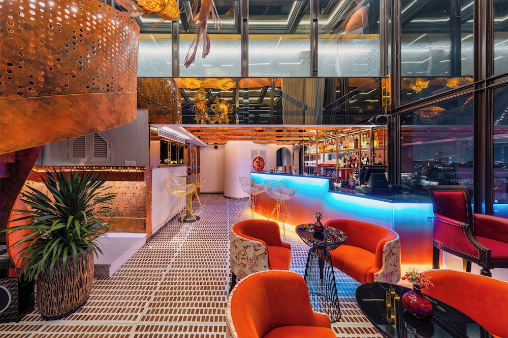 Peridot Gallery Classic Boutique Hotel 45/60