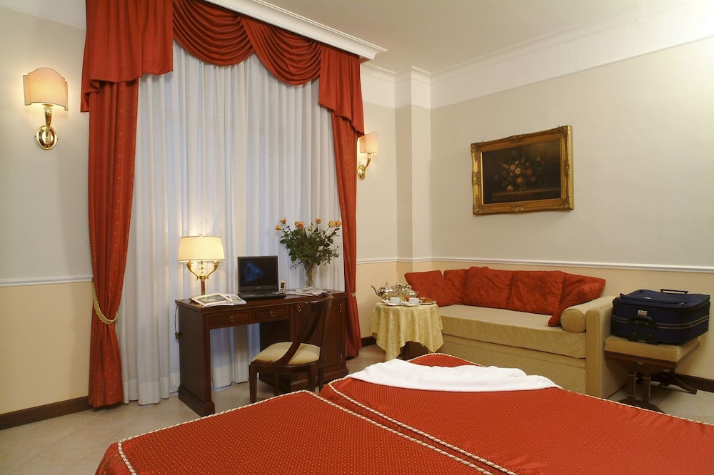 Hotel Nizza 7/18