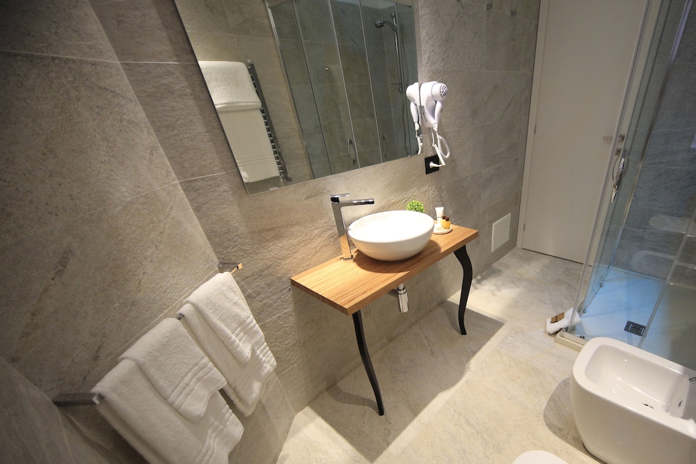 K Rooms 37/49