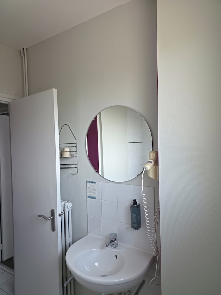 Hotel the Originals Caen Le Savoy 58/62
