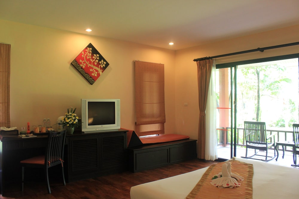 Sudala Beach Resort 30/50