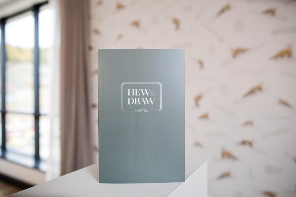 Hew & Draw Hotel 20/36