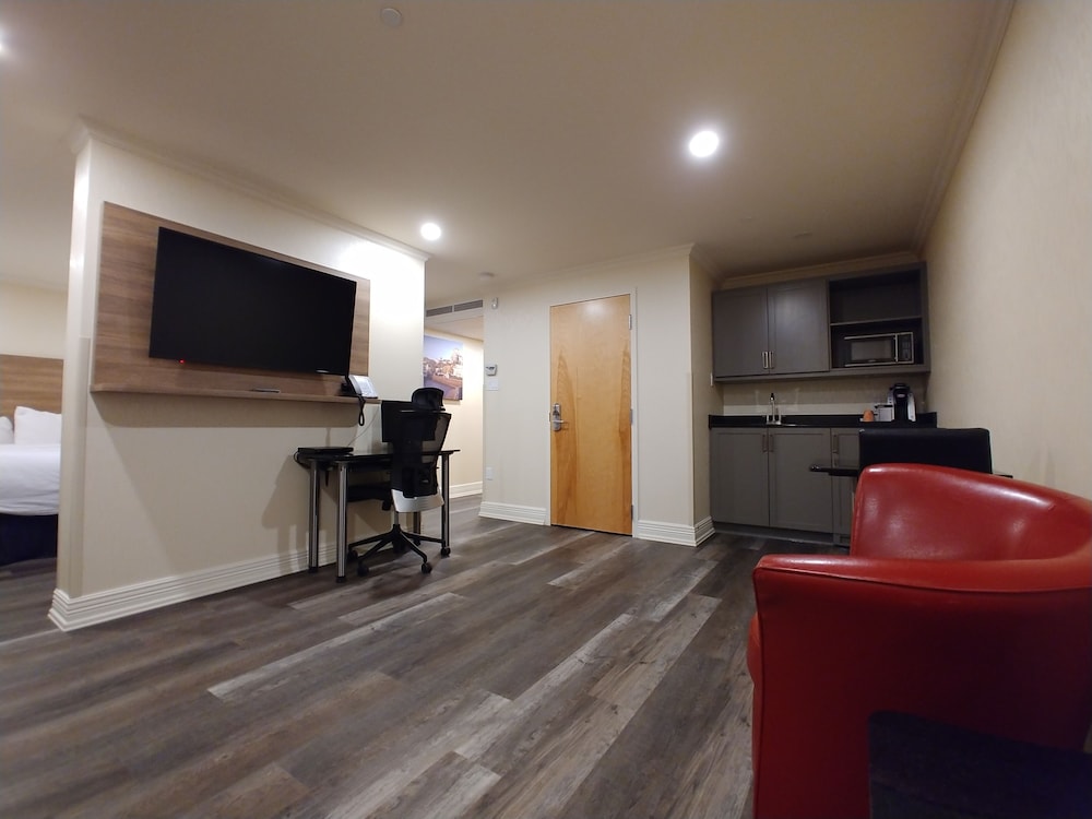 Hotel & Suites Le Dauphin Quebec 36/47