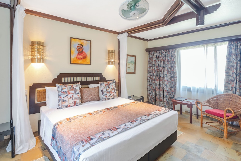 Sarova Shaba Game Lodge 16/63