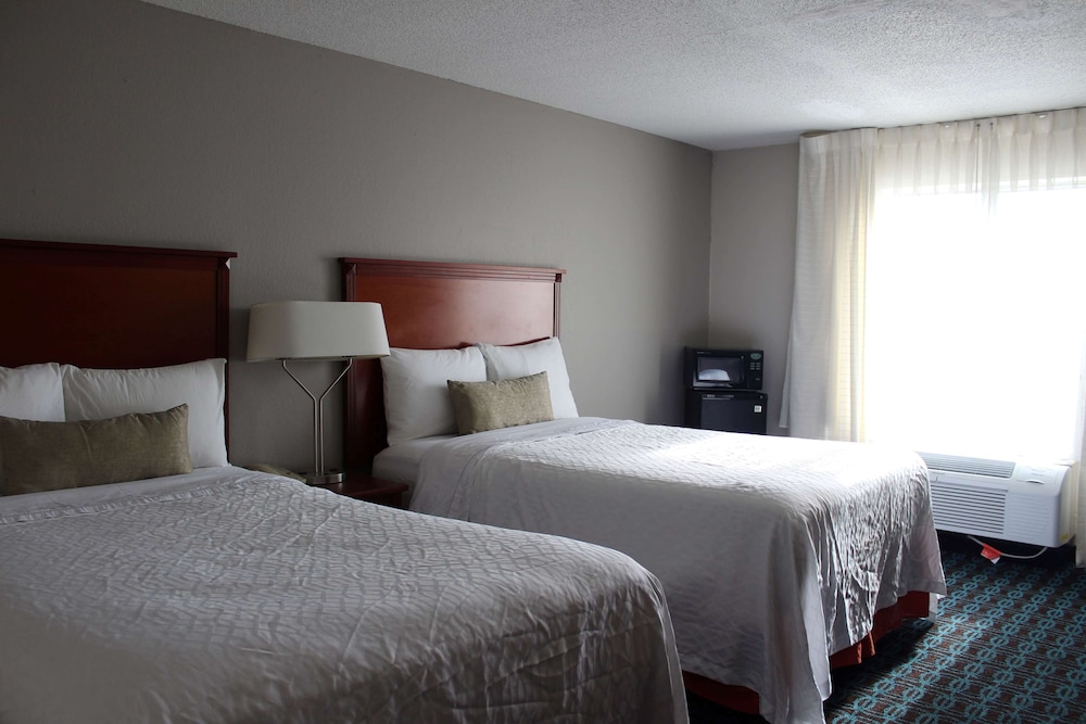 Wingate by Wyndham Dayton North 16/50