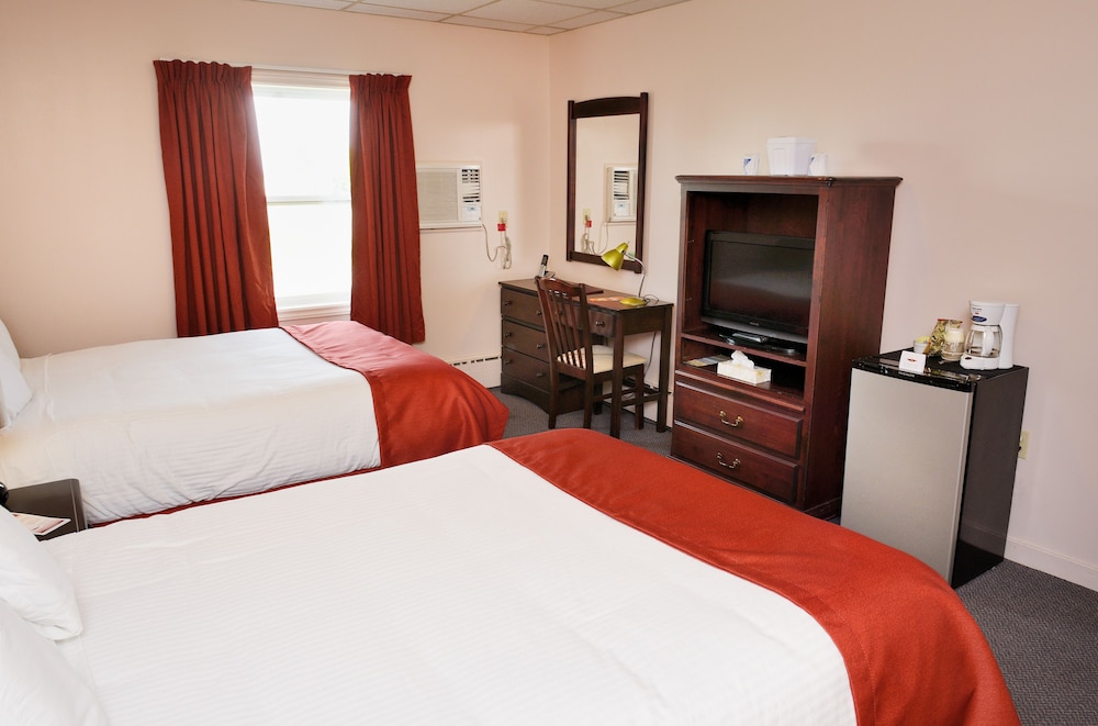 Slemon Park Hotel & Conference Centre 8/35