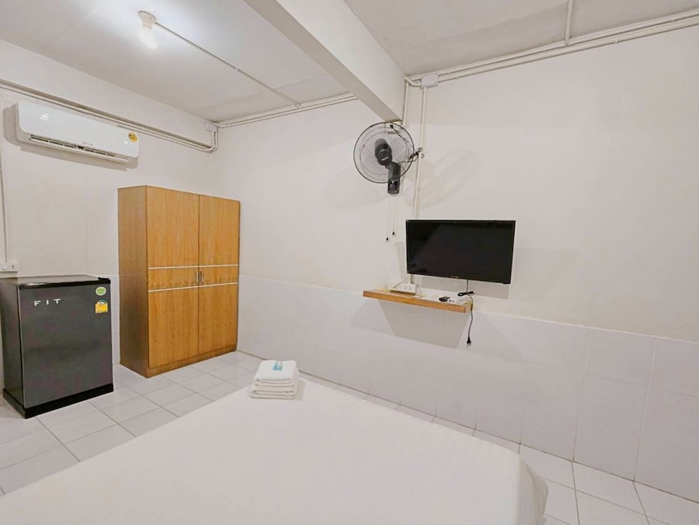 Ze Residence Ram Intra 4/25