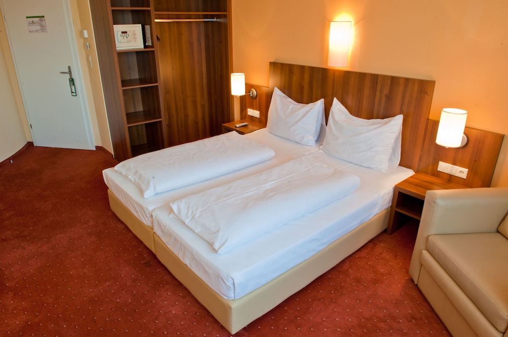 Hotel Hahn 17/43