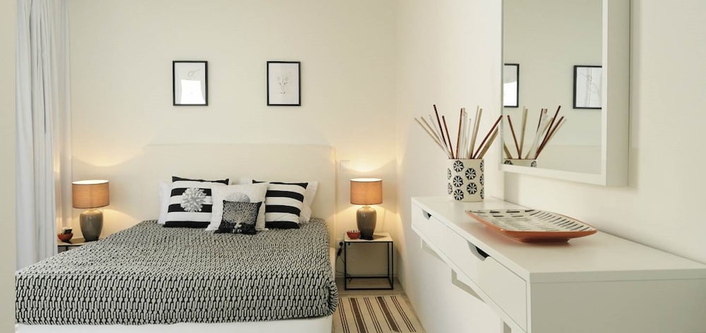 3 Bedrooms, Sand, Villa, 1 Double and 4 Single Beds