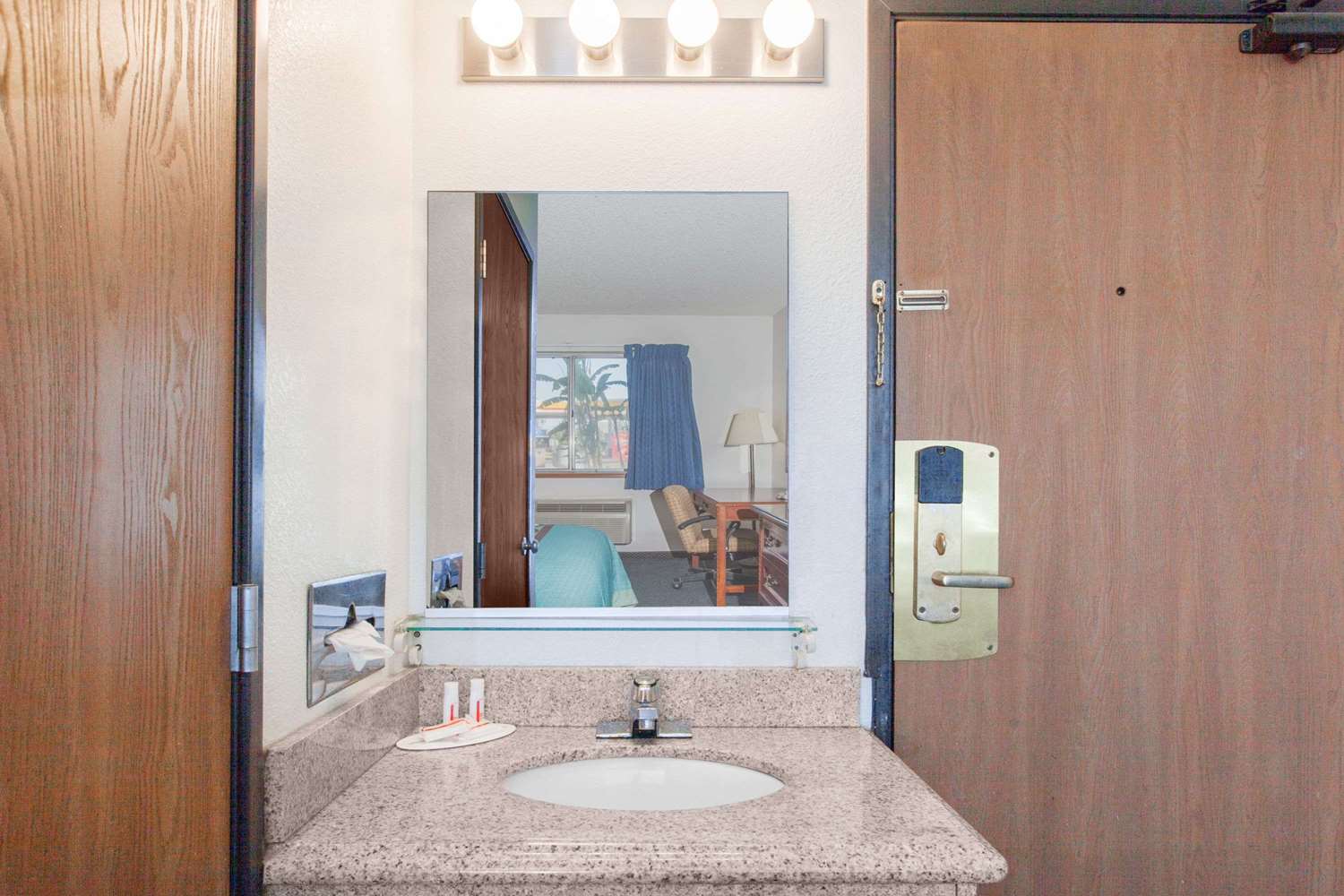 Super 8 by Wyndham Selma/Fresno Area 5/5
