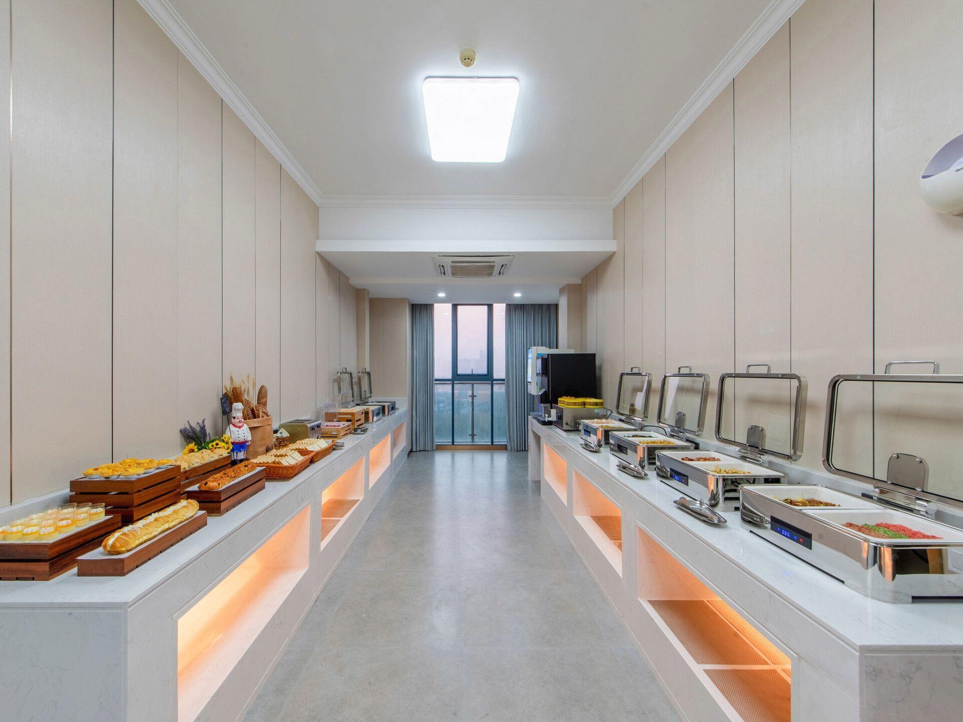 Lavande Hotel Guangzhou South High Speed Railway Station Shibi Metro Station 53/59