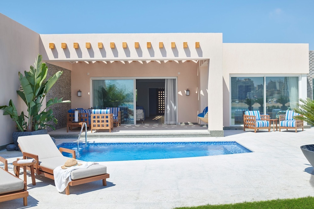 swimming pool spa