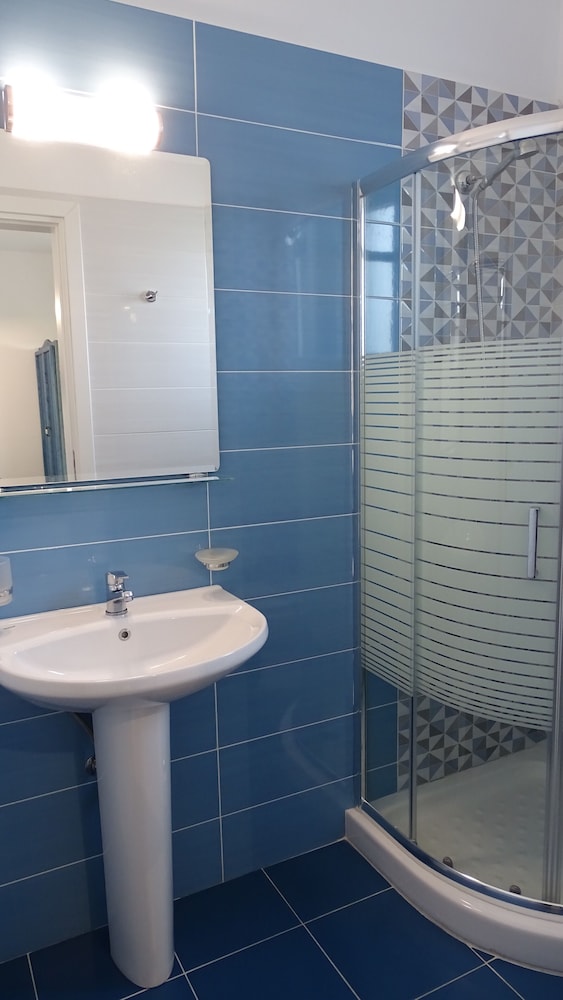 Filoxenia Hotel Apartments 49/51