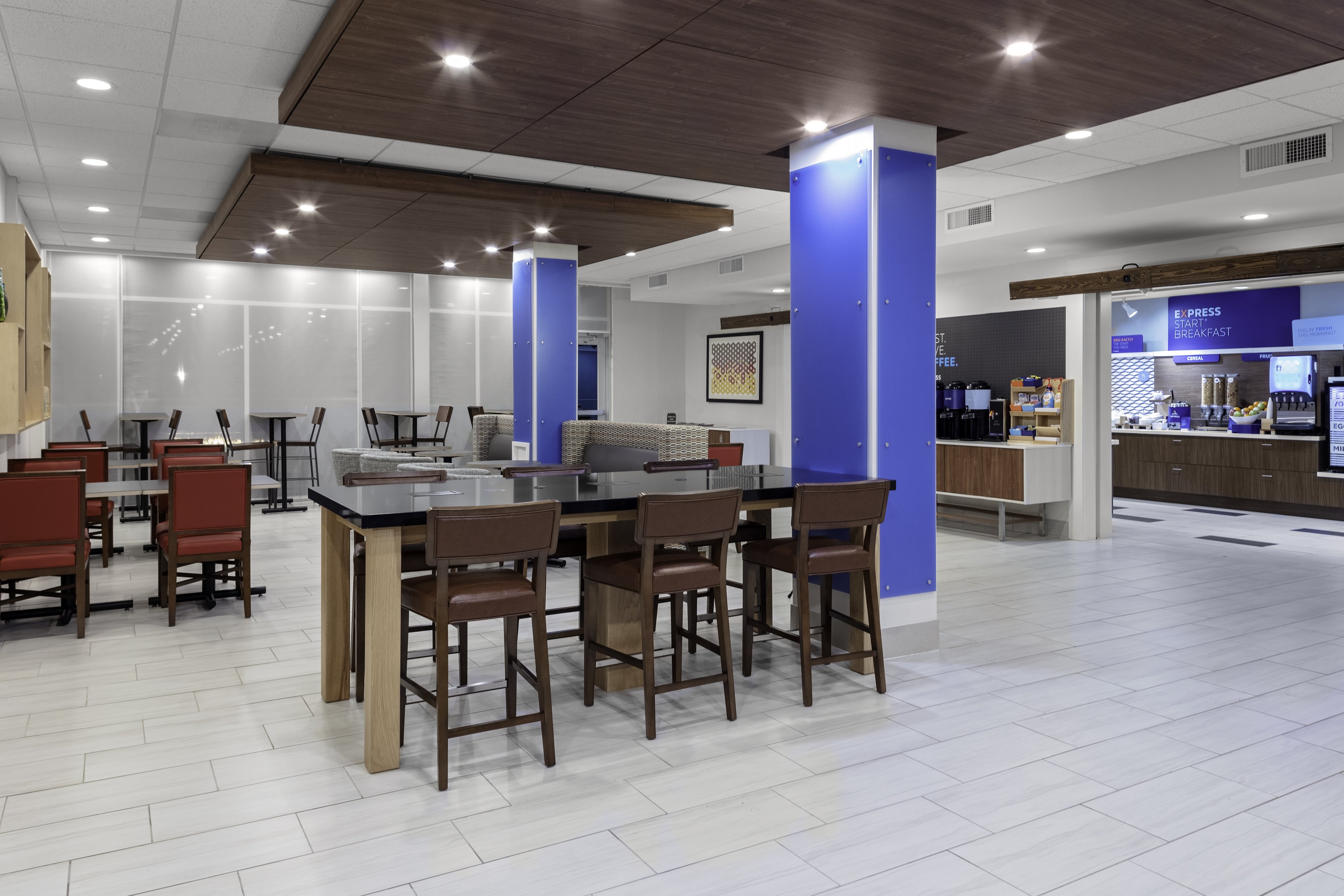 Holiday Inn Express And Suites Wilmington West - Medical Park 39/60