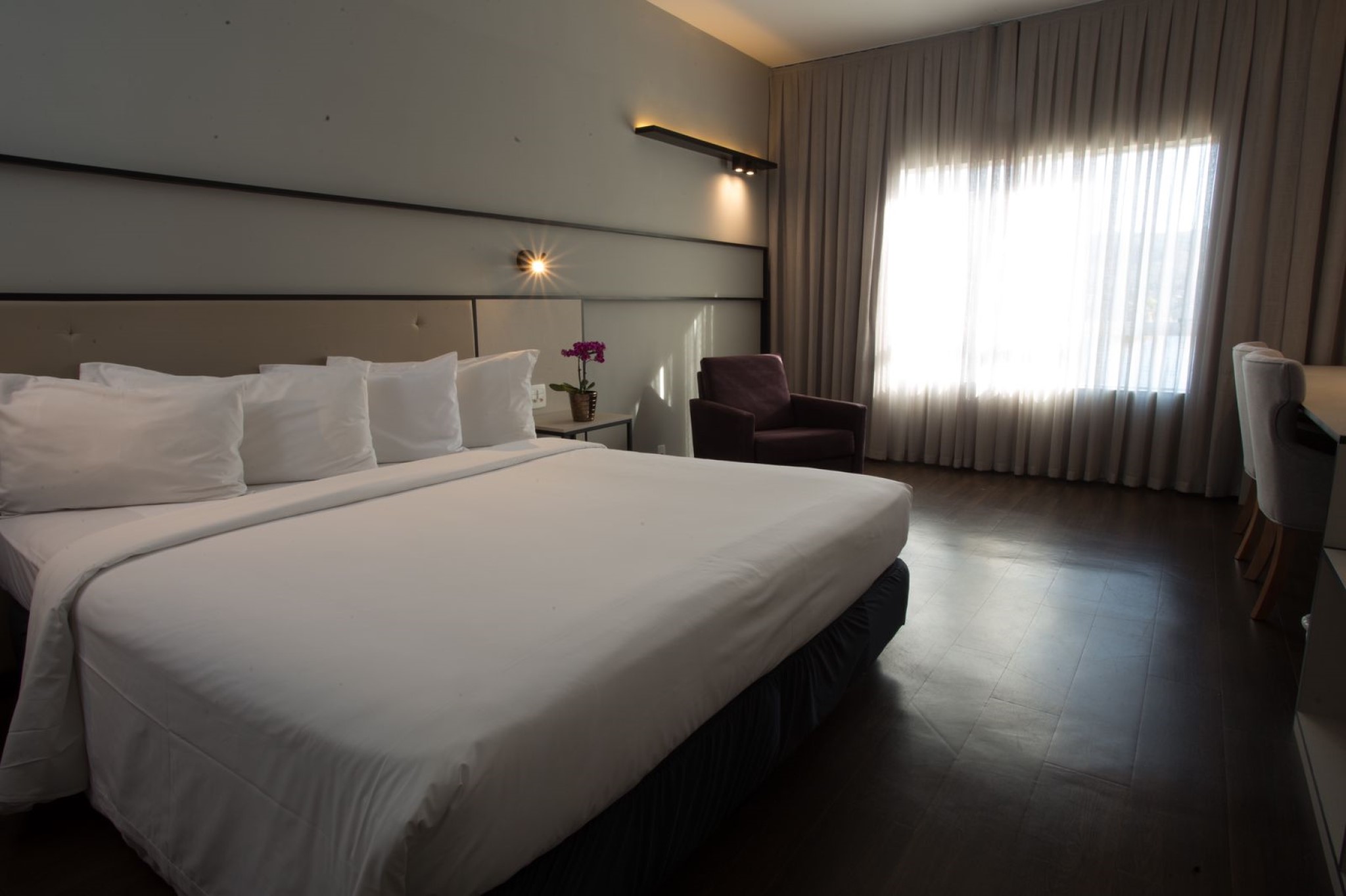 LUXURY, SUITE, QUEEN BED