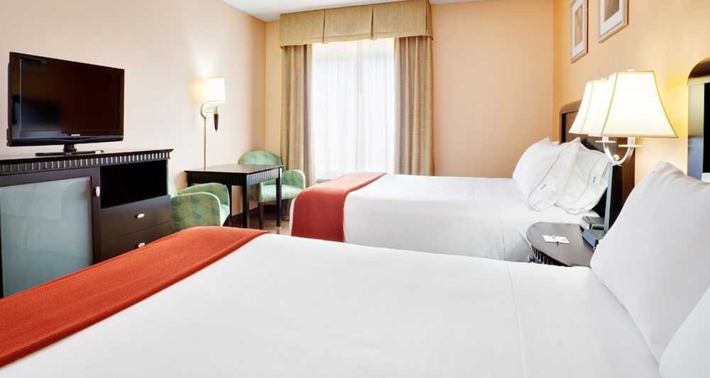 Baymont By Wyndham East Windsor Bradley Airport 6/40