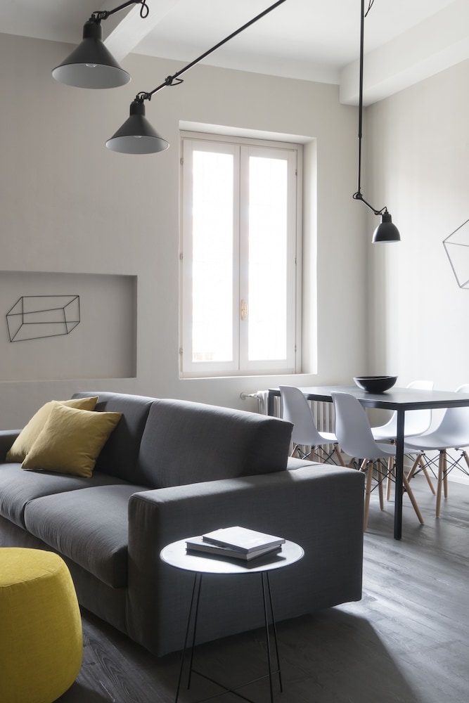 Brera Apartments in Porta Ticinese 26/43